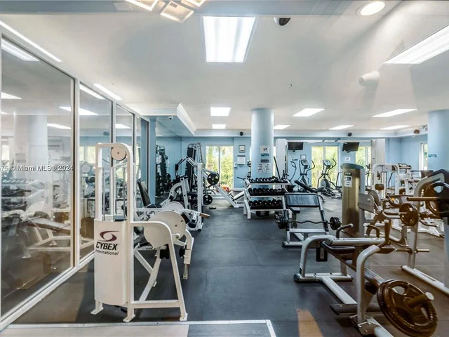 5077 NW 7th St # 1116, Miami FL 33126