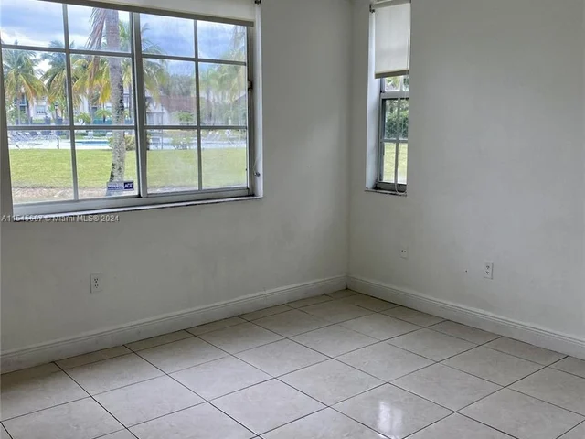 4350 NW 107 AV # 108, Doral FL 33178