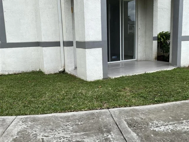 4350 NW 107 AV # 108, Doral FL 33178