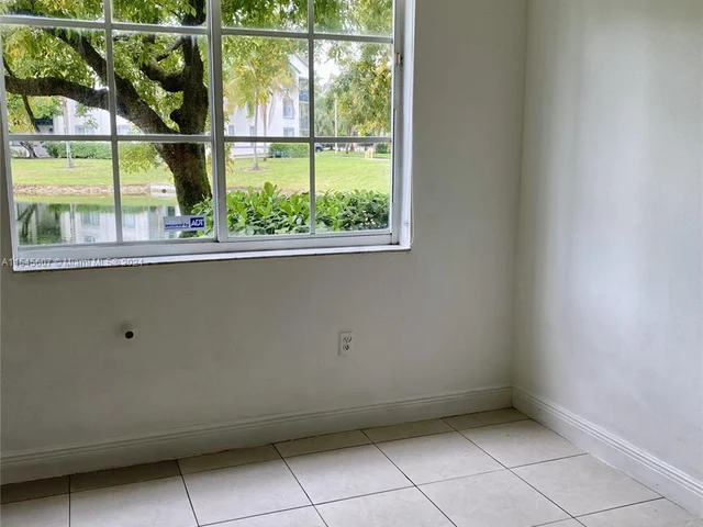 4350 NW 107 AV # 108, Doral FL 33178
