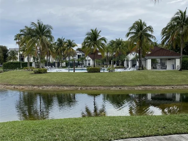 4350 NW 107 AV # 108, Doral FL 33178