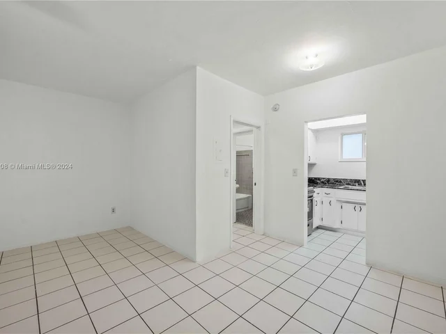 1850 Meridian Ave # 8, Miami Beach FL 33139
