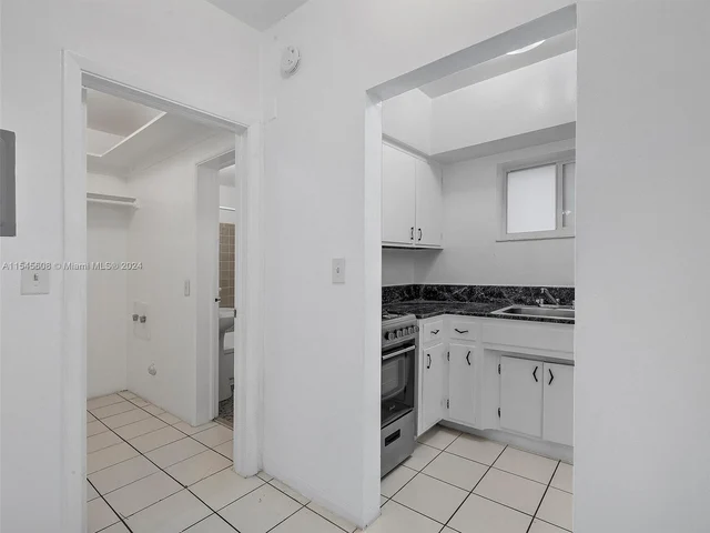 1850 Meridian Ave # 8, Miami Beach FL 33139