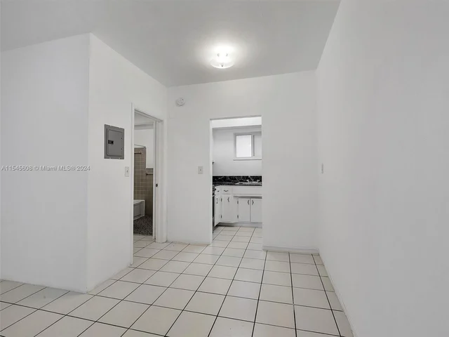 1850 Meridian Ave # 8, Miami Beach FL 33139