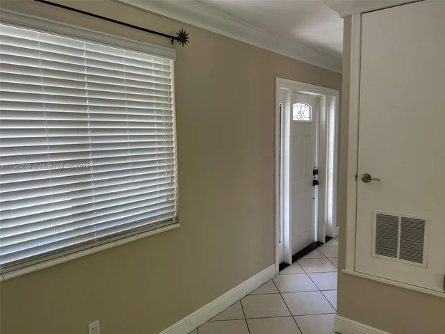 7632 SW 96th Ct # 1, Miami FL 33173