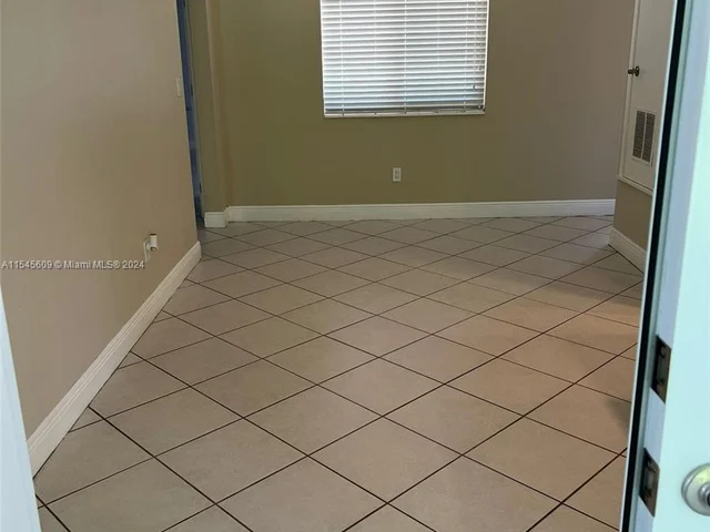 7632 SW 96th Ct # 1, Miami FL 33173