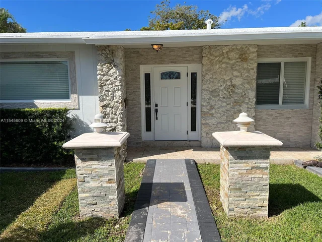 7632 SW 96th Ct # 1, Miami FL 33173