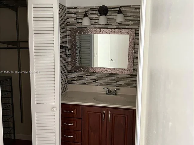 7632 SW 96th Ct # 1, Miami FL 33173