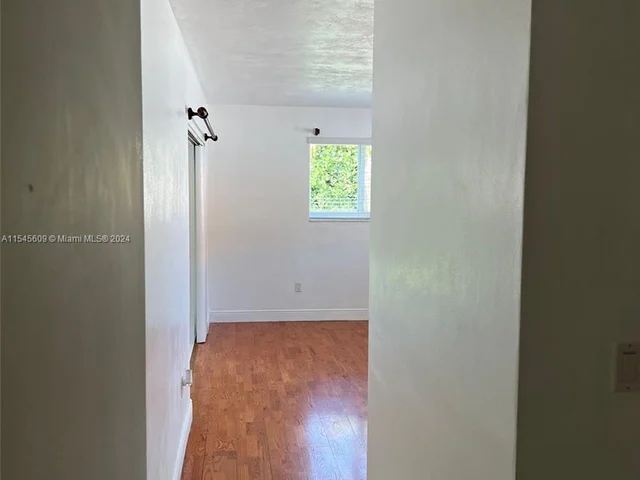 7632 SW 96th Ct # 1, Miami FL 33173