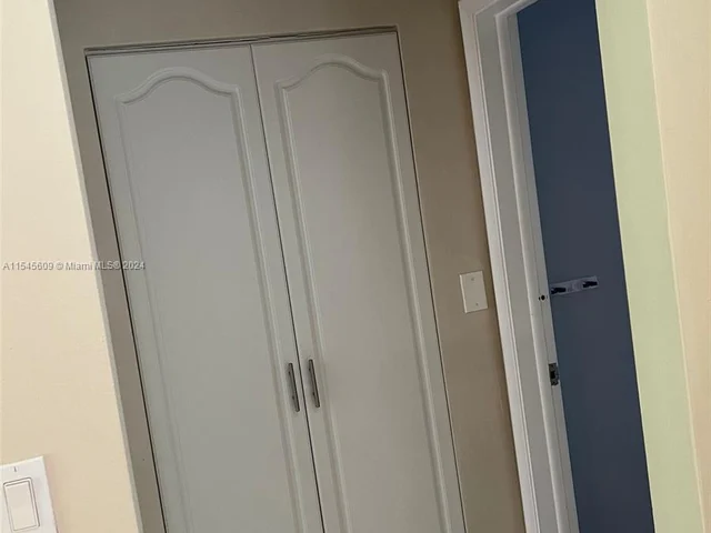 7632 SW 96th Ct # 1, Miami FL 33173