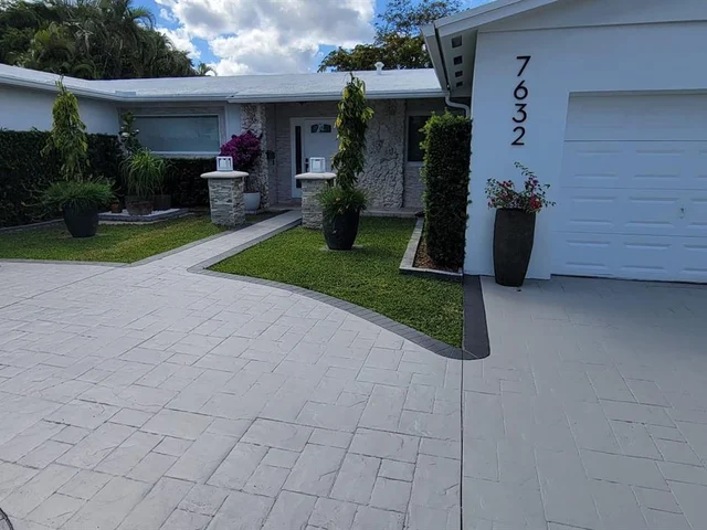 7632 SW 96th Ct # 1, Miami FL 33173