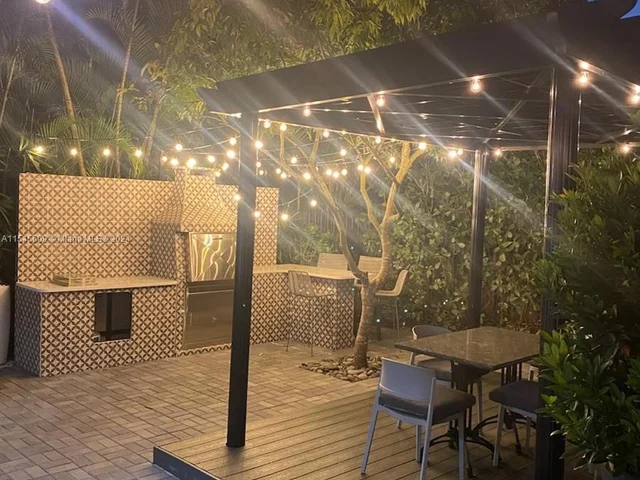 7632 SW 96th Ct # 1, Miami FL 33173