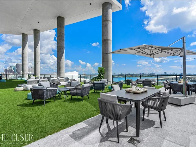 398 NE 5th St # 3901, Miami FL 33132