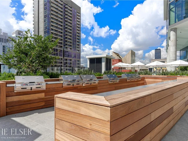 398 NE 5th St # 3901, Miami FL 33132