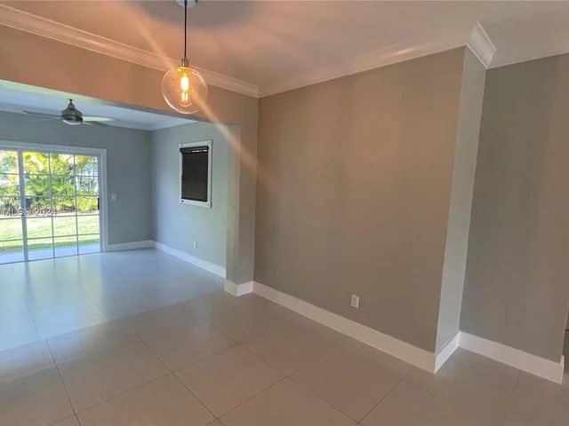 11845 SW 190th Ter, Miami FL 33177