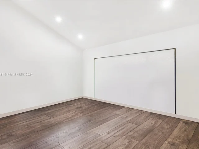 371 Isla Dorada Blvd, Coral Gables FL 33143