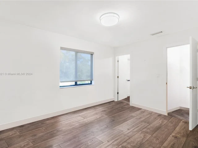 371 Isla Dorada Blvd, Coral Gables FL 33143