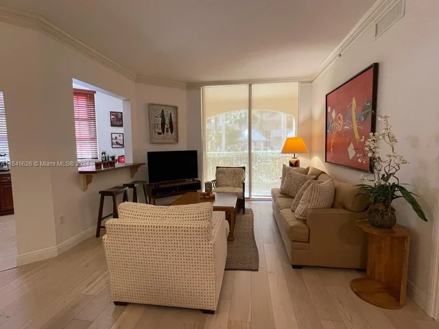 3001 NE 185th St # 114, Aventura FL 33180