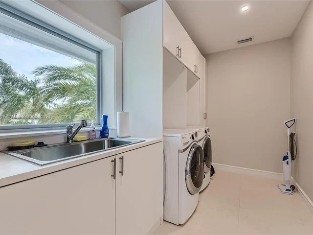 17552 E Fieldbrook Cir E, Boca Raton FL 33496