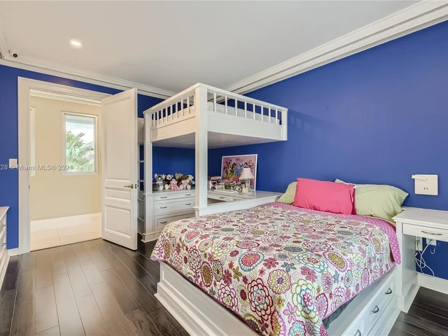 17552 E Fieldbrook Cir E, Boca Raton FL 33496