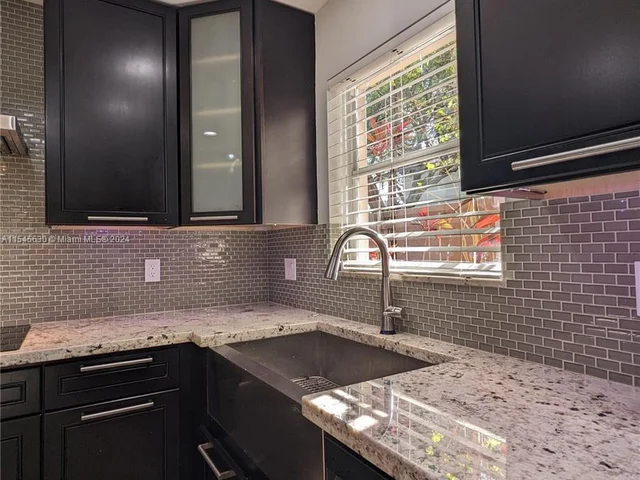 2291 NW 99th Way # 2291, Sunrise FL 33322