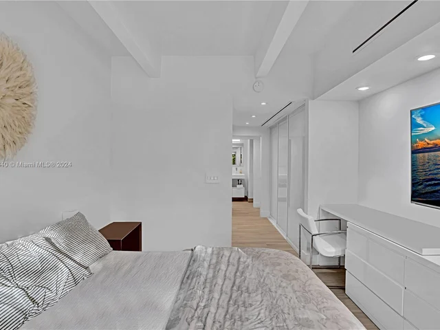 12105 NE 11th PL # 103, North Miami FL 33161