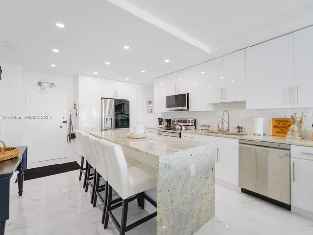 1980 S Ocean Dr # 14B, Hallandale Beach FL 33009