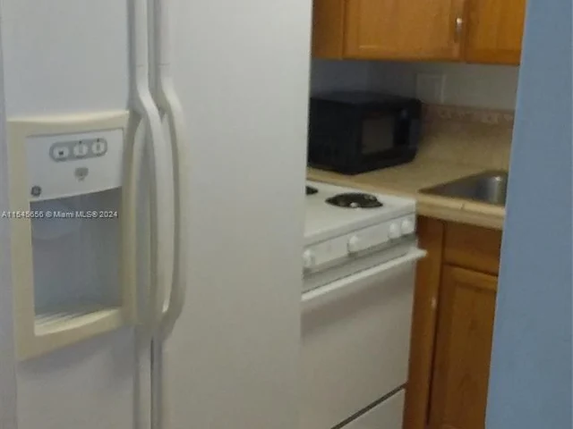 5901 Washington St # 245, Hollywood FL 33023