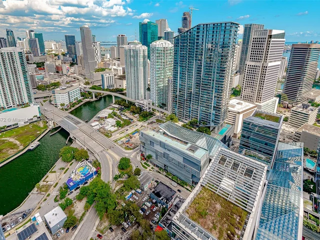 88 SW 7th St # 4107, Miami FL 33130