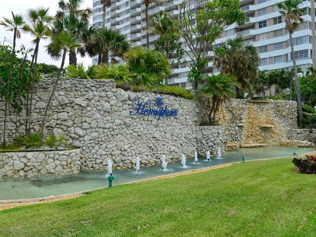 1980 S Ocean Dr # 18K, Hallandale Beach FL 33009