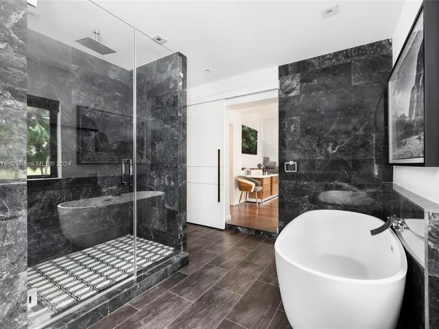 5736 Lagorce Dr, Miami Beach FL 33140