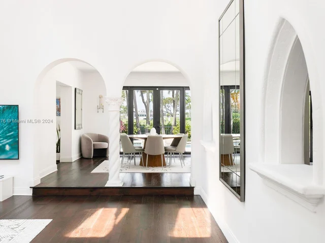 5736 Lagorce Dr, Miami Beach FL 33140