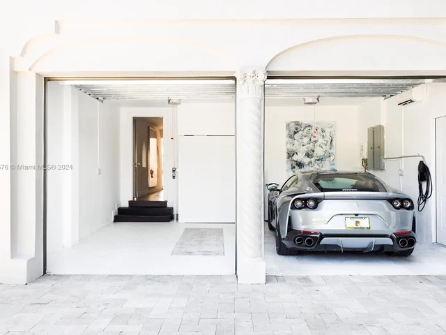 5736 Lagorce Dr, Miami Beach FL 33140