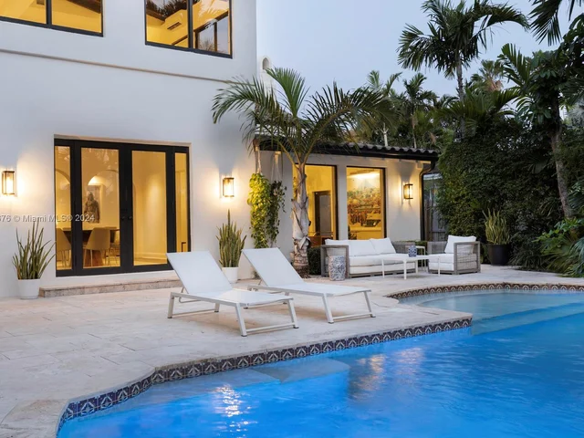 5736 Lagorce Dr, Miami Beach FL 33140