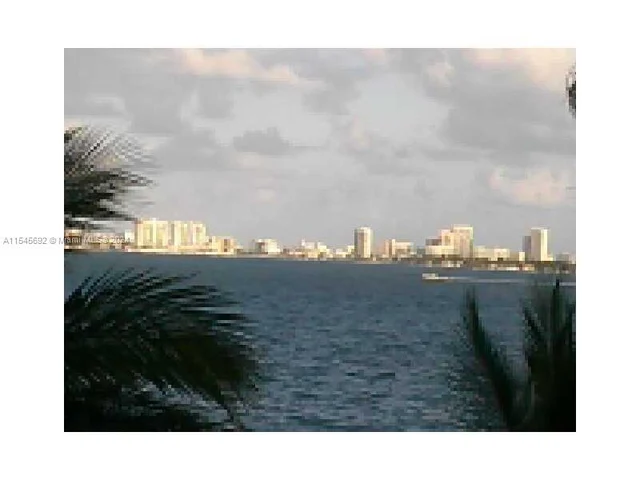 600 NE 36th ST # 1207, Miami FL 33137