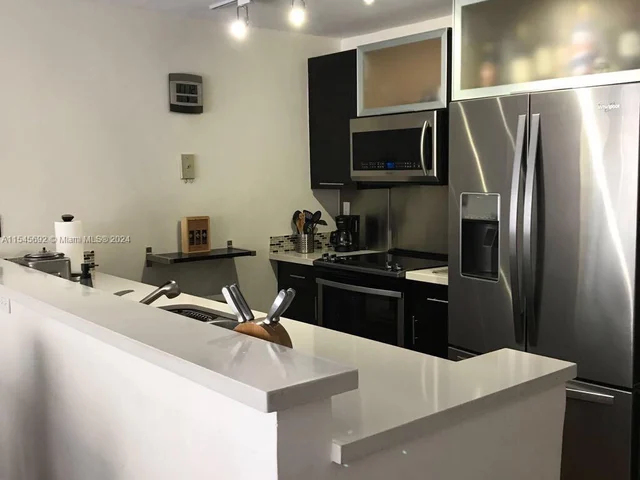 600 NE 36th ST # 1207, Miami FL 33137