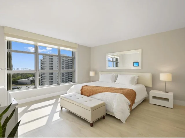 3400 NE 192nd St # 1601, Aventura FL 33180