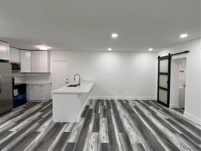 17621 NW 42nd Ave, Miami Gardens FL 33055