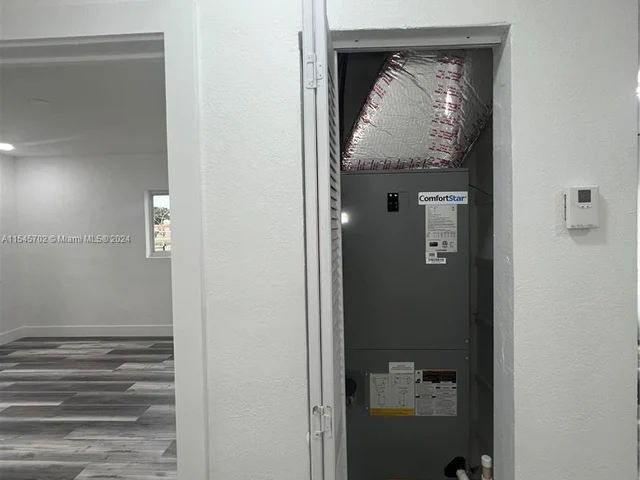 17621 NW 42nd Ave, Miami Gardens FL 33055