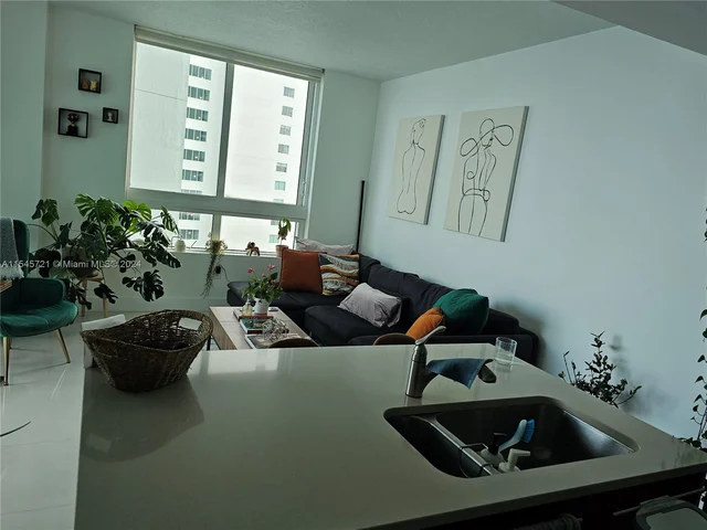 1900 N Bayshore Dr # 1803, Miami FL 33132