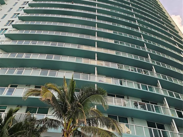 1900 N Bayshore Dr # 1803, Miami FL 33132
