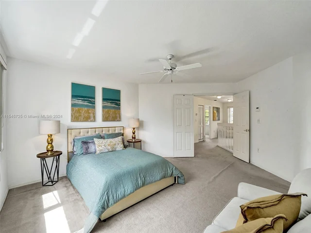 16752 NW 12th Ct, Pembroke Pines FL 33028