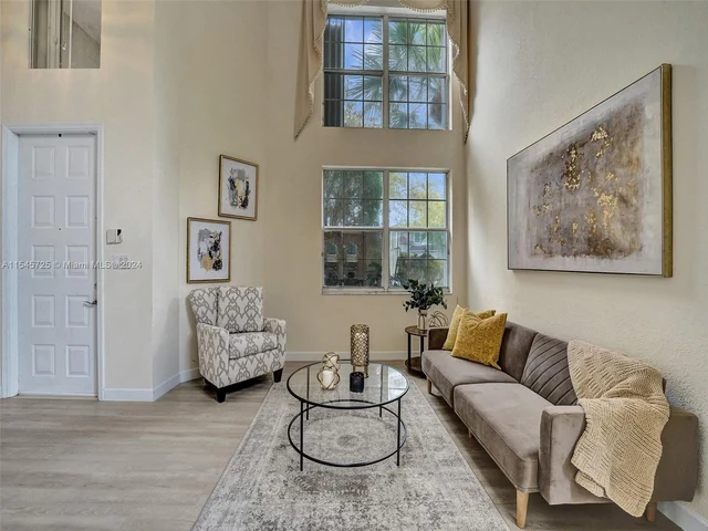 16752 NW 12th Ct, Pembroke Pines FL 33028