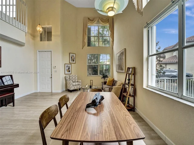 16752 NW 12th Ct, Pembroke Pines FL 33028