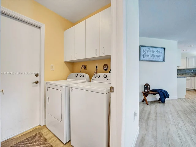 16752 NW 12th Ct, Pembroke Pines FL 33028