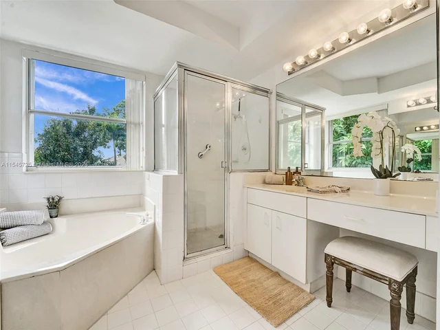 16752 NW 12th Ct, Pembroke Pines FL 33028