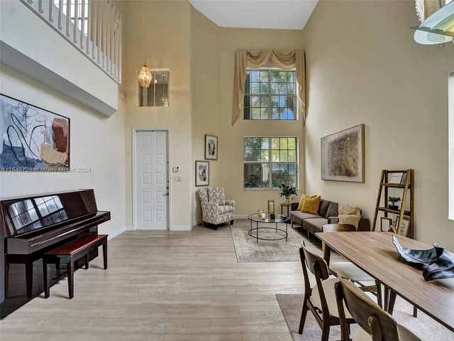 16752 NW 12th Ct, Pembroke Pines FL 33028