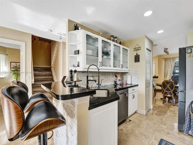 17013 NW 23rd St # 17013, Pembroke Pines FL 33028