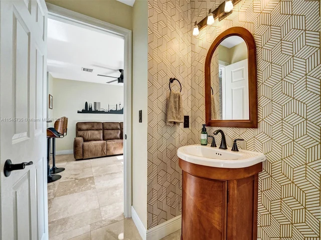 17013 NW 23rd St # 17013, Pembroke Pines FL 33028