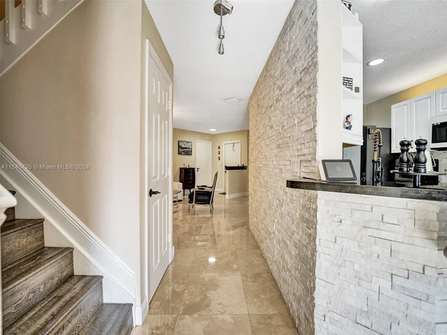 17013 NW 23rd St # 17013, Pembroke Pines FL 33028